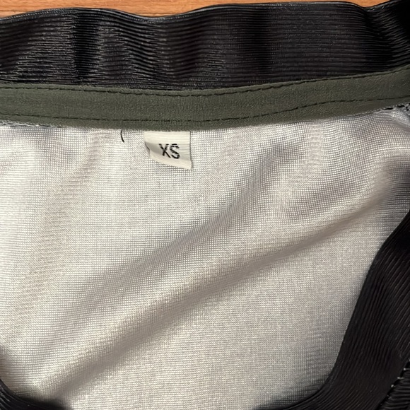 NWOT Teen Football Jersey Costume Sz XS fit my 6th grader black and pink - Picture 2 of 3